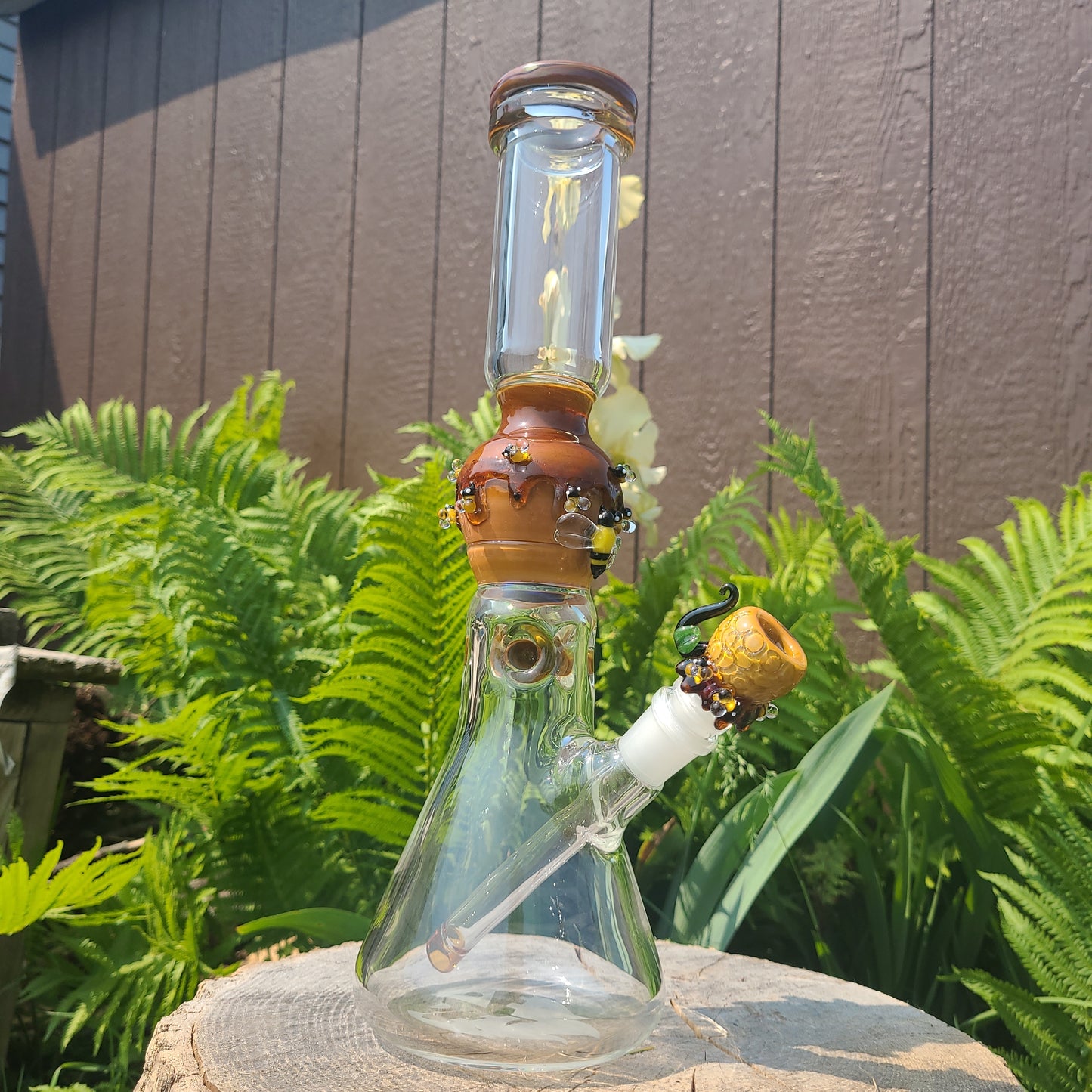 Empire Glassworks Beaker Water Pipe Save the Bees