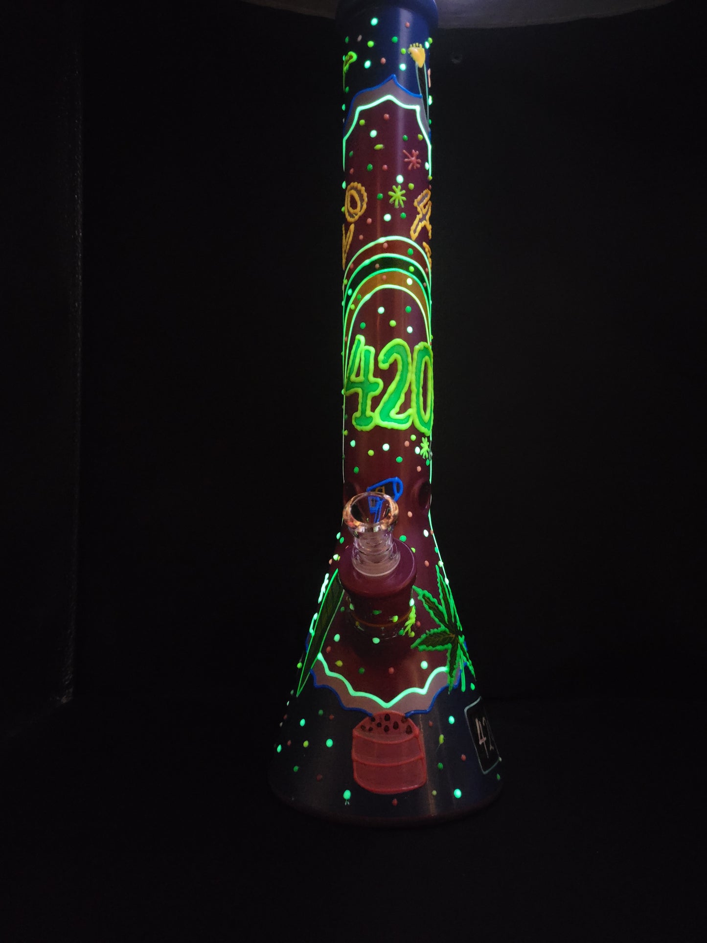 18" 420 Vibes Beaker water pipe