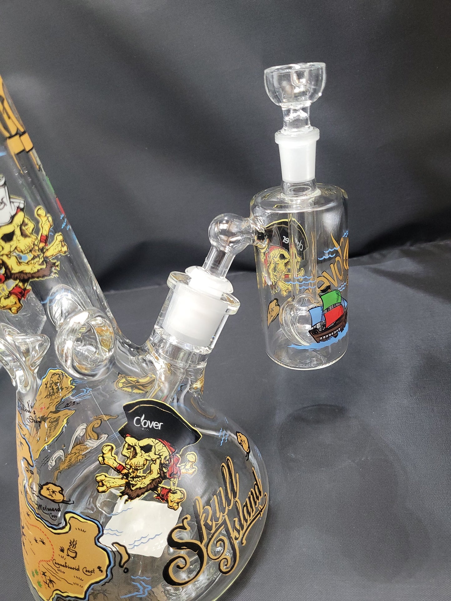 16" Clover Pirate Booty / Matching Ashcatcher set