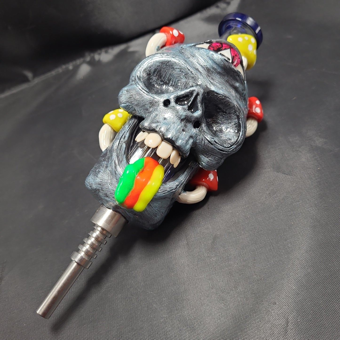 14mm Pulsar Rainbow Puking Skull Vapor Vessel