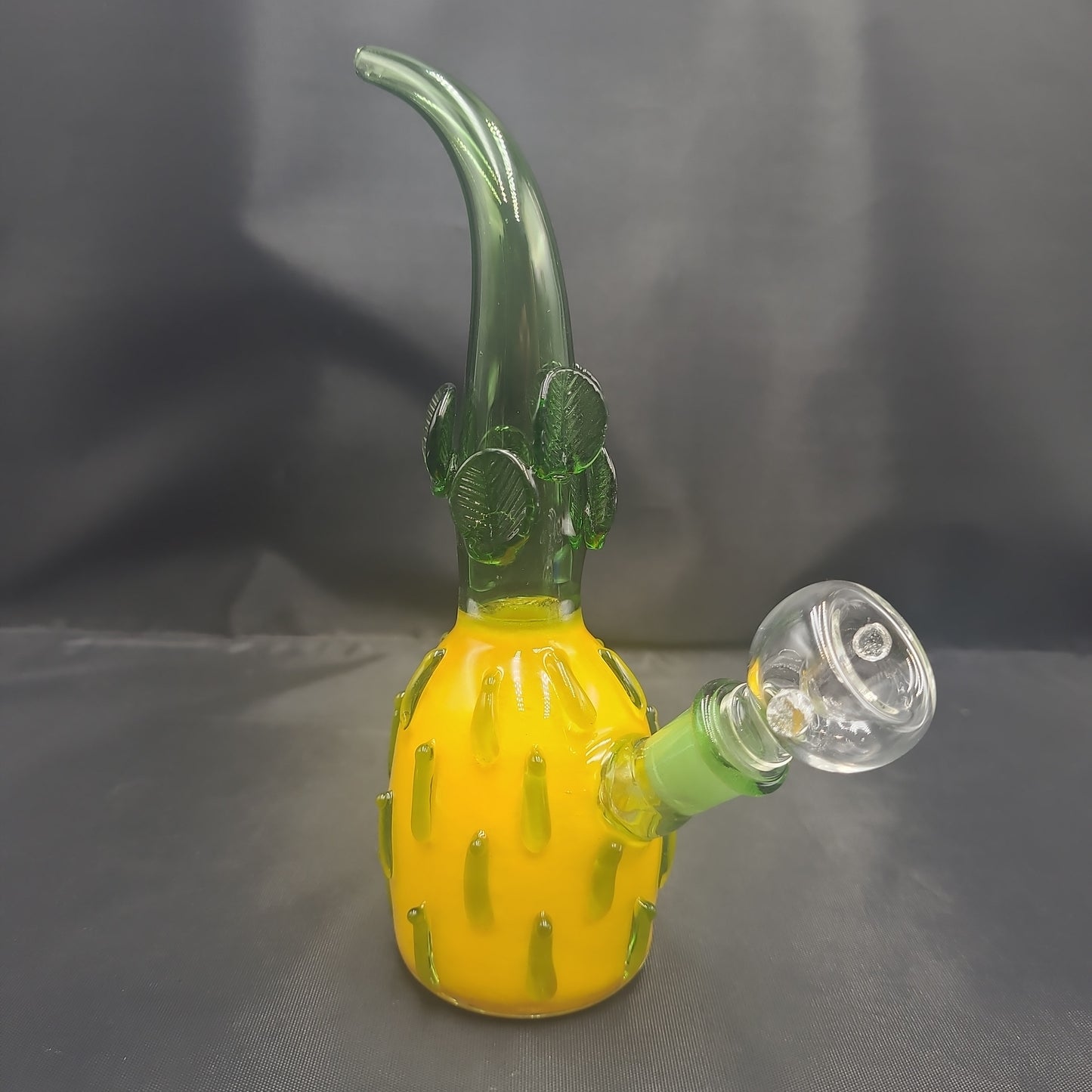 7.5" Pinnapple Plant water pipe