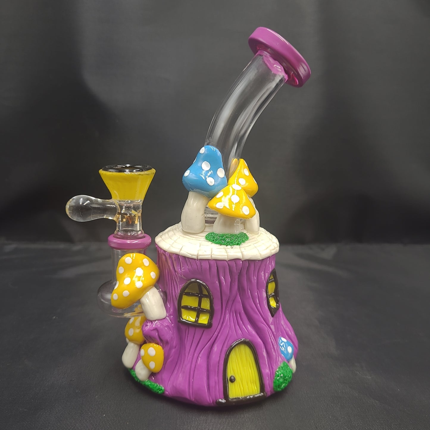 7" Shroomy Tree Strump bong