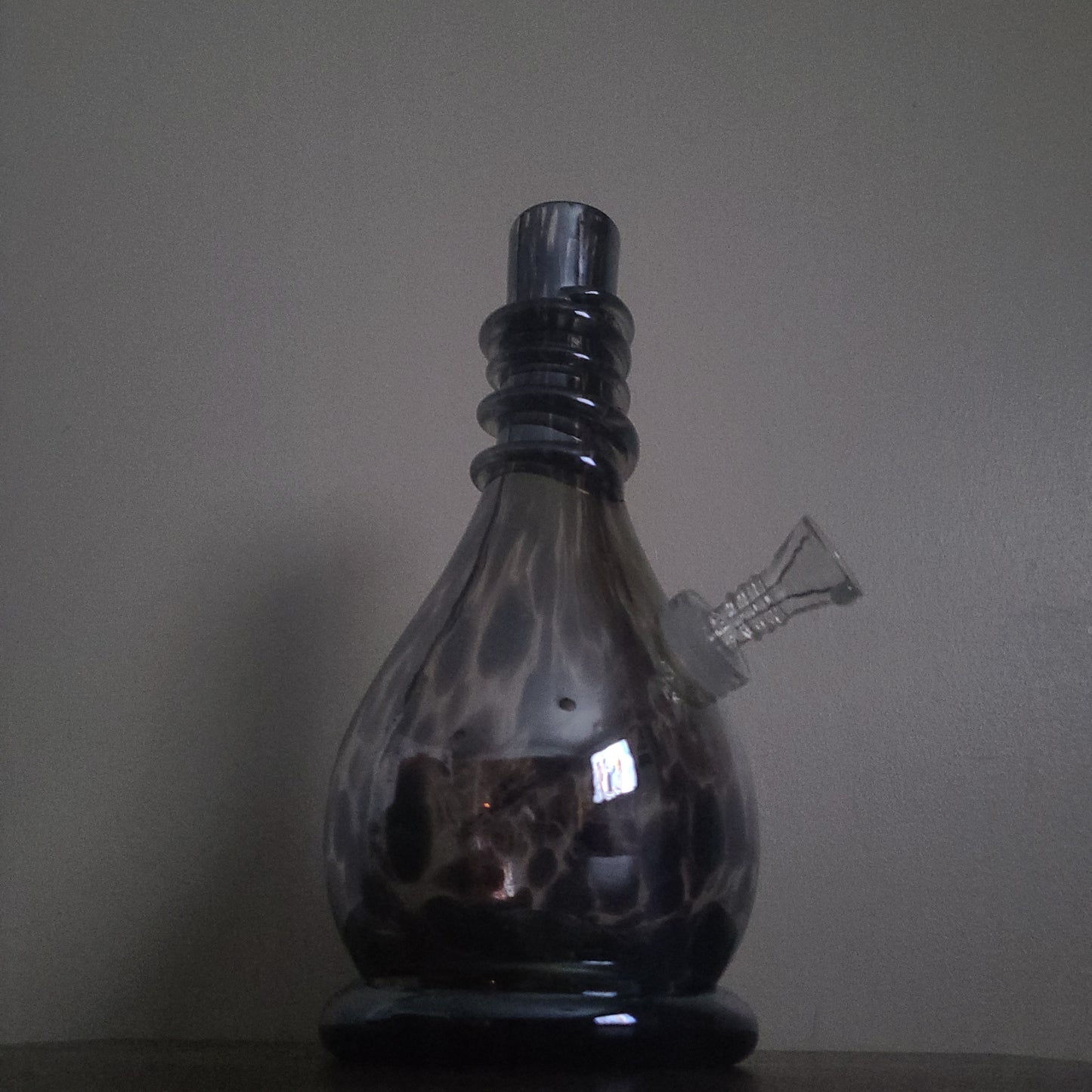 9" Heavy Dark Rain Drop bong