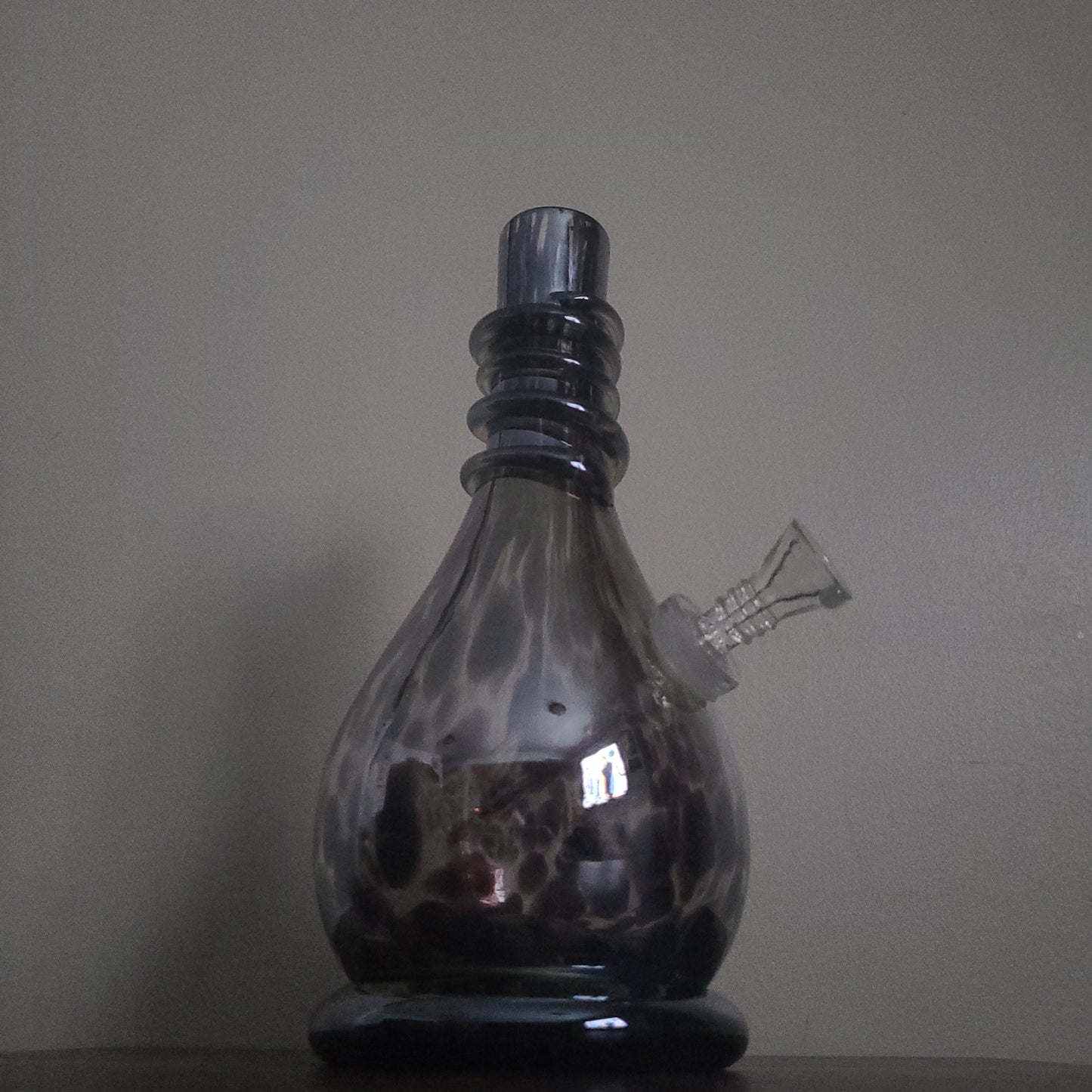 9" Heavy Dark Rain Drop bong