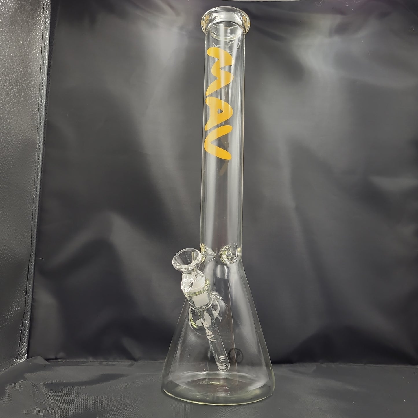 18" MAV Classic Beaker Bong