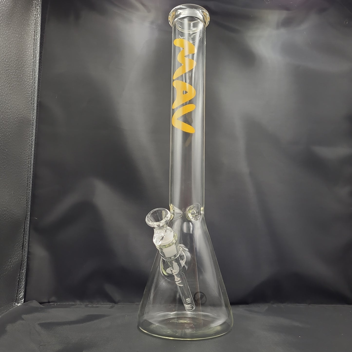 18" MAV Classic Beaker Bong