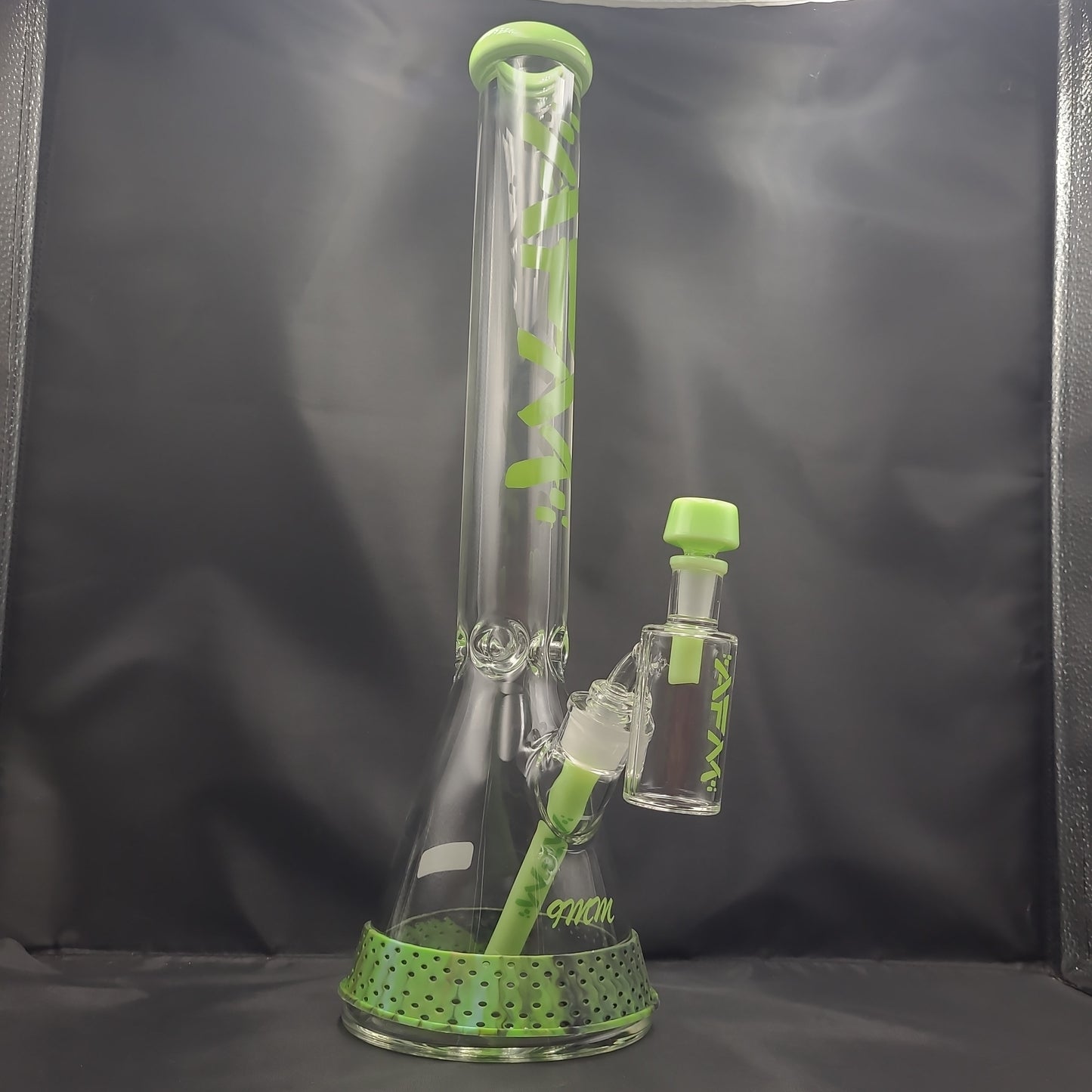 18" AFM Rubber Base Beaker w/ Matching Ashcatcher set