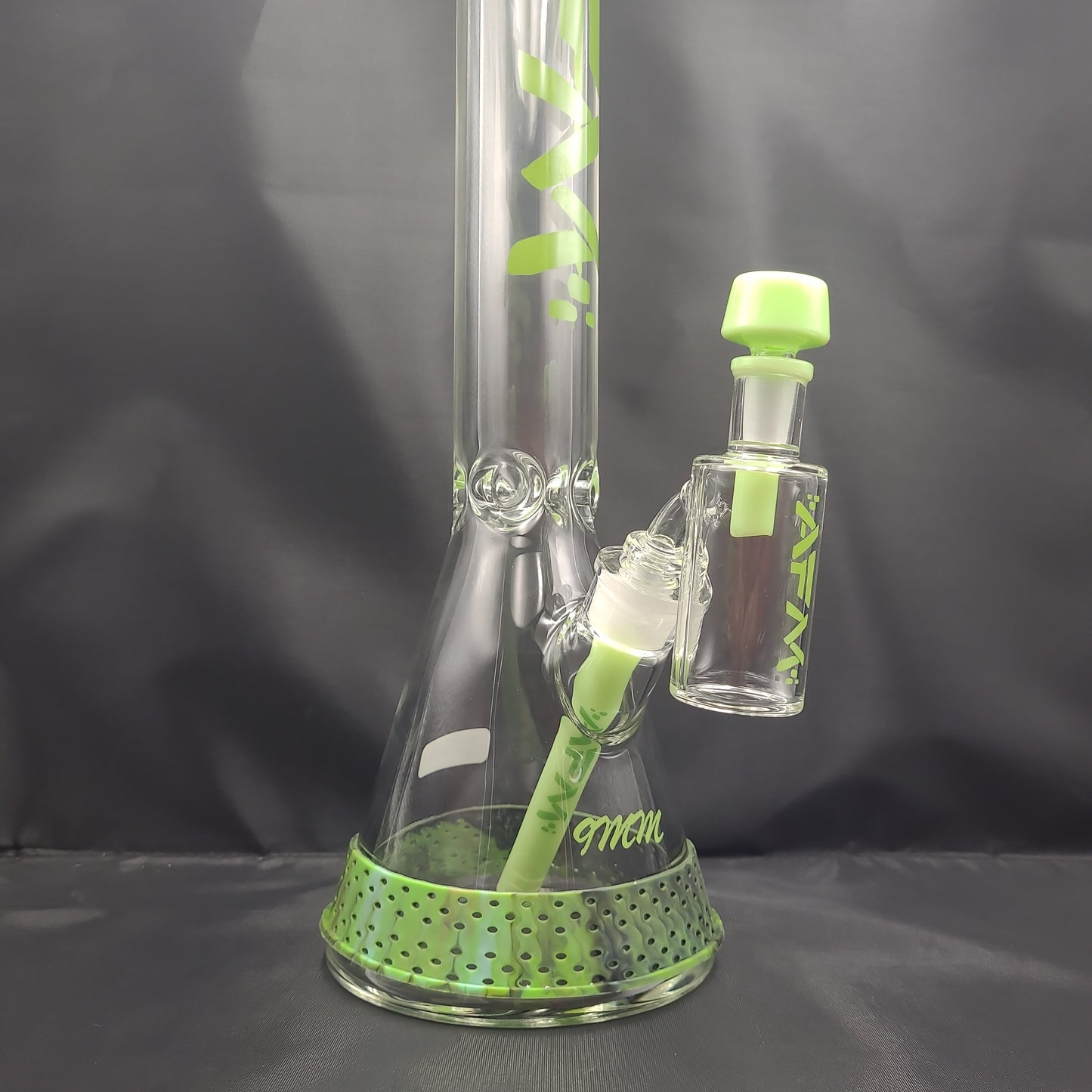 18" AFM Rubber Base Beaker w/ Matching Ashcatcher set