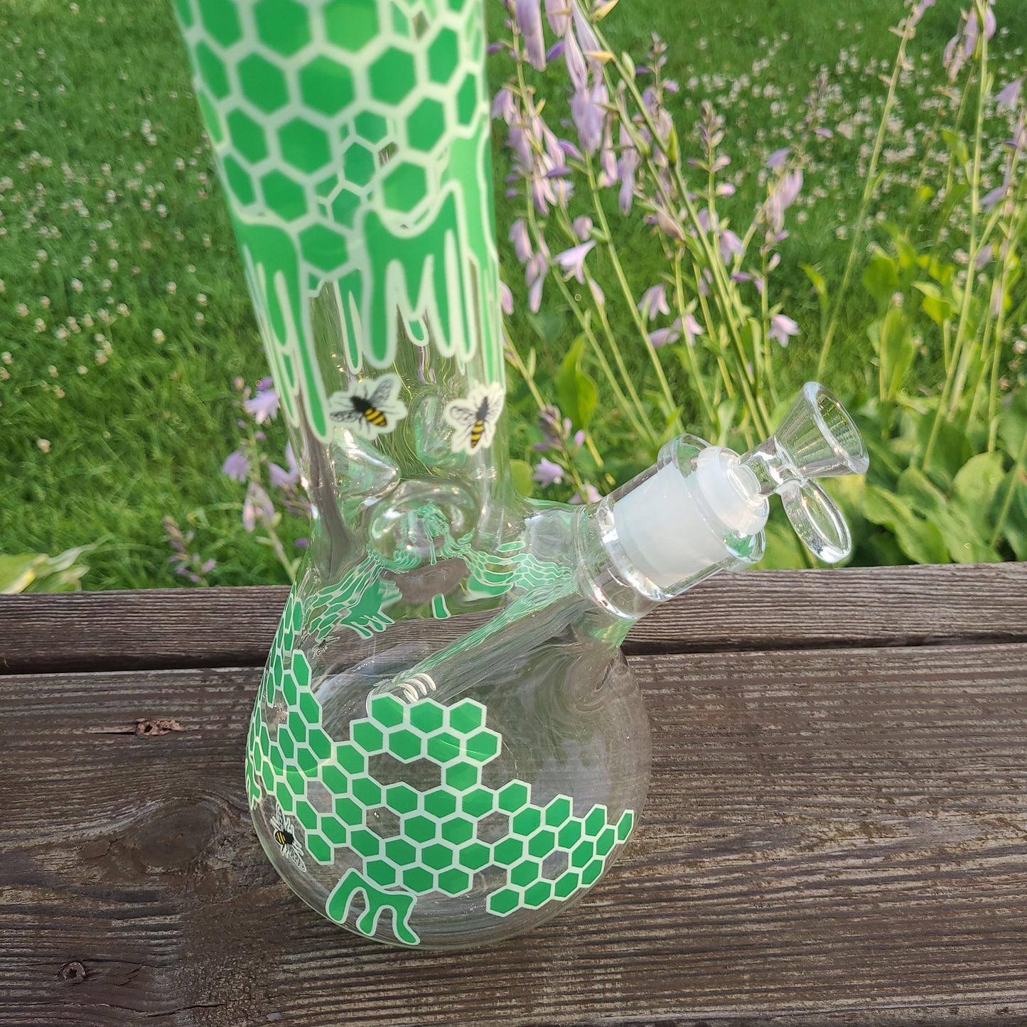 14" Honeycomb Bees Nest Beaker bong