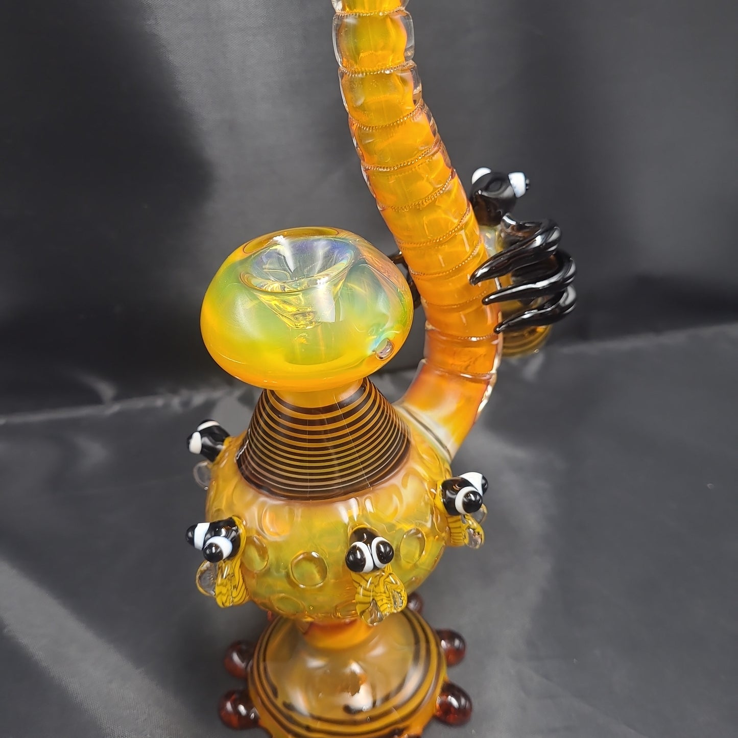 12" Bee Colony Chalice waterpipe