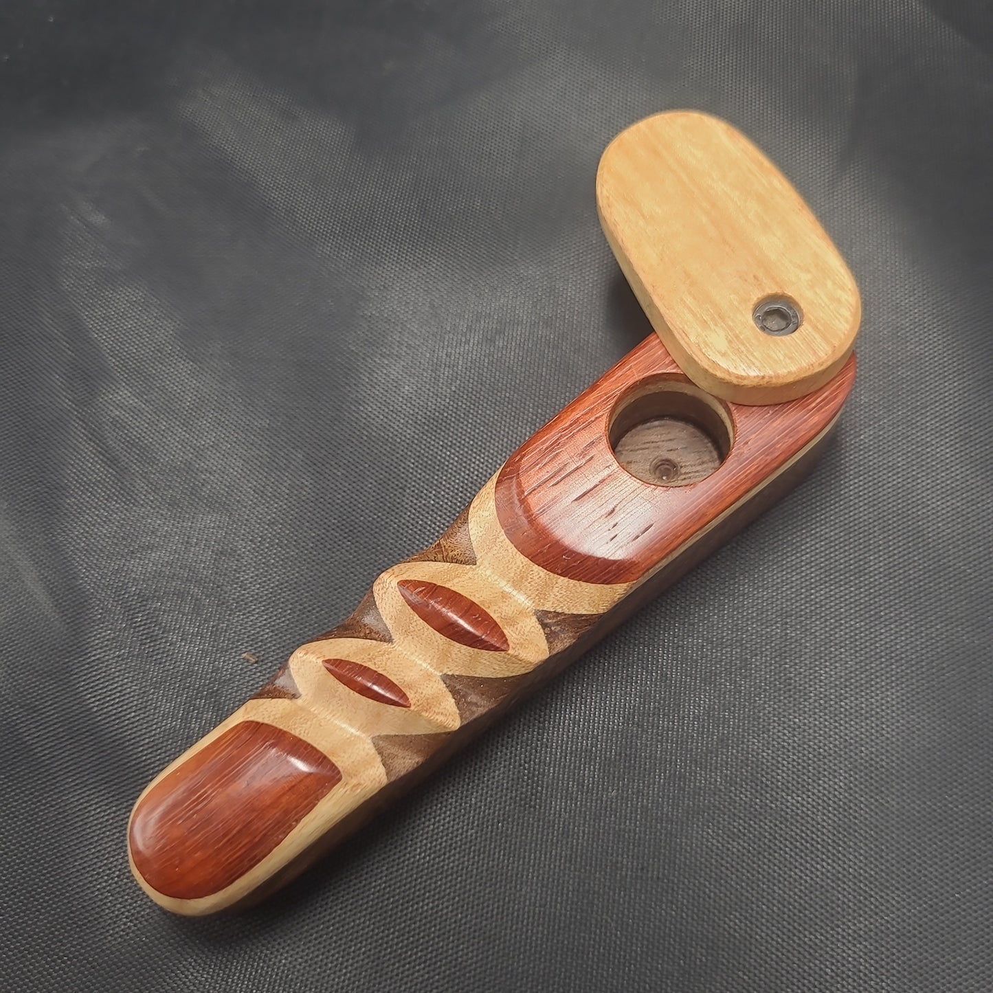 Swivel Lid Wood pipe