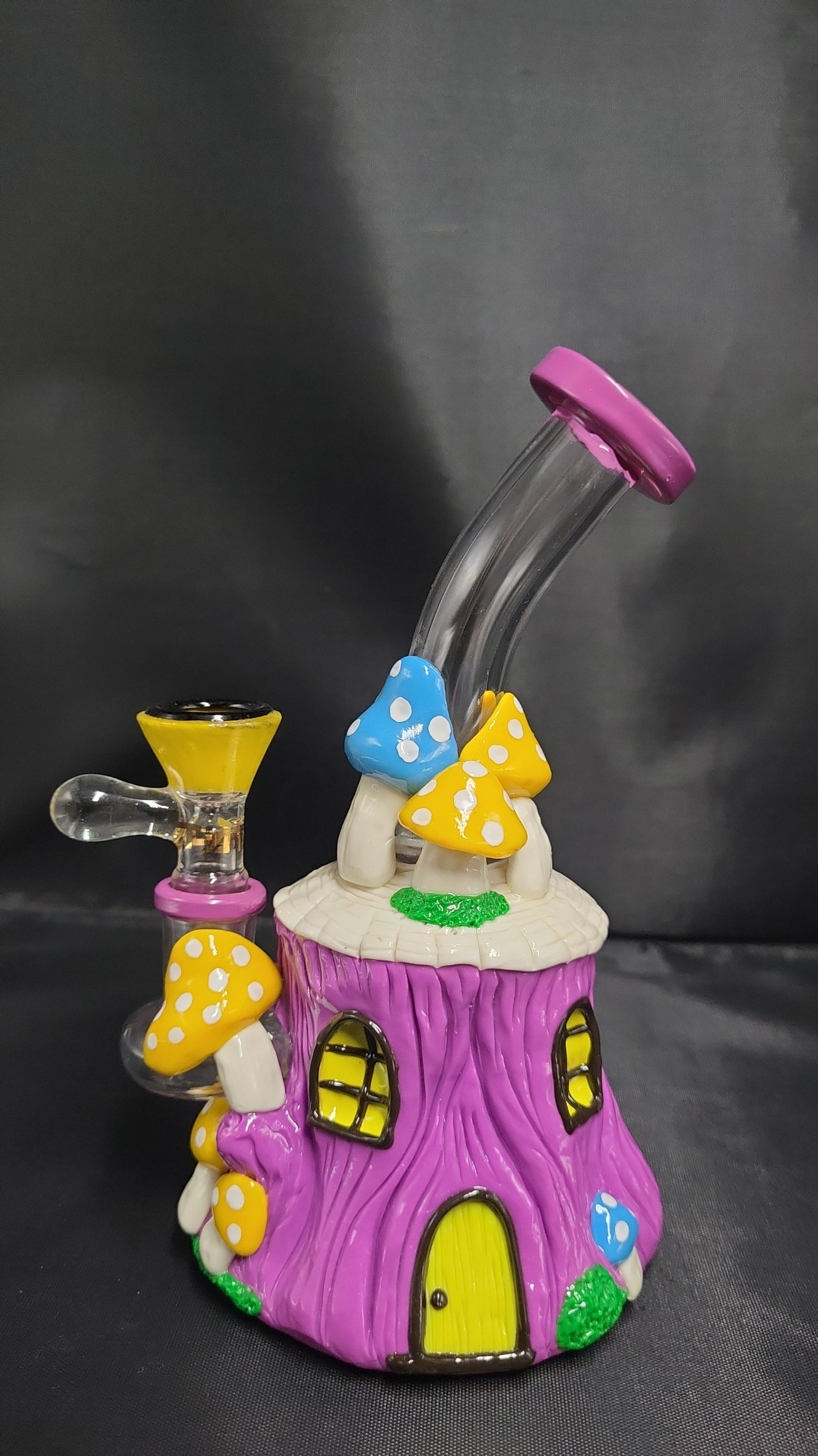 7" Shroomy Tree Strump bong