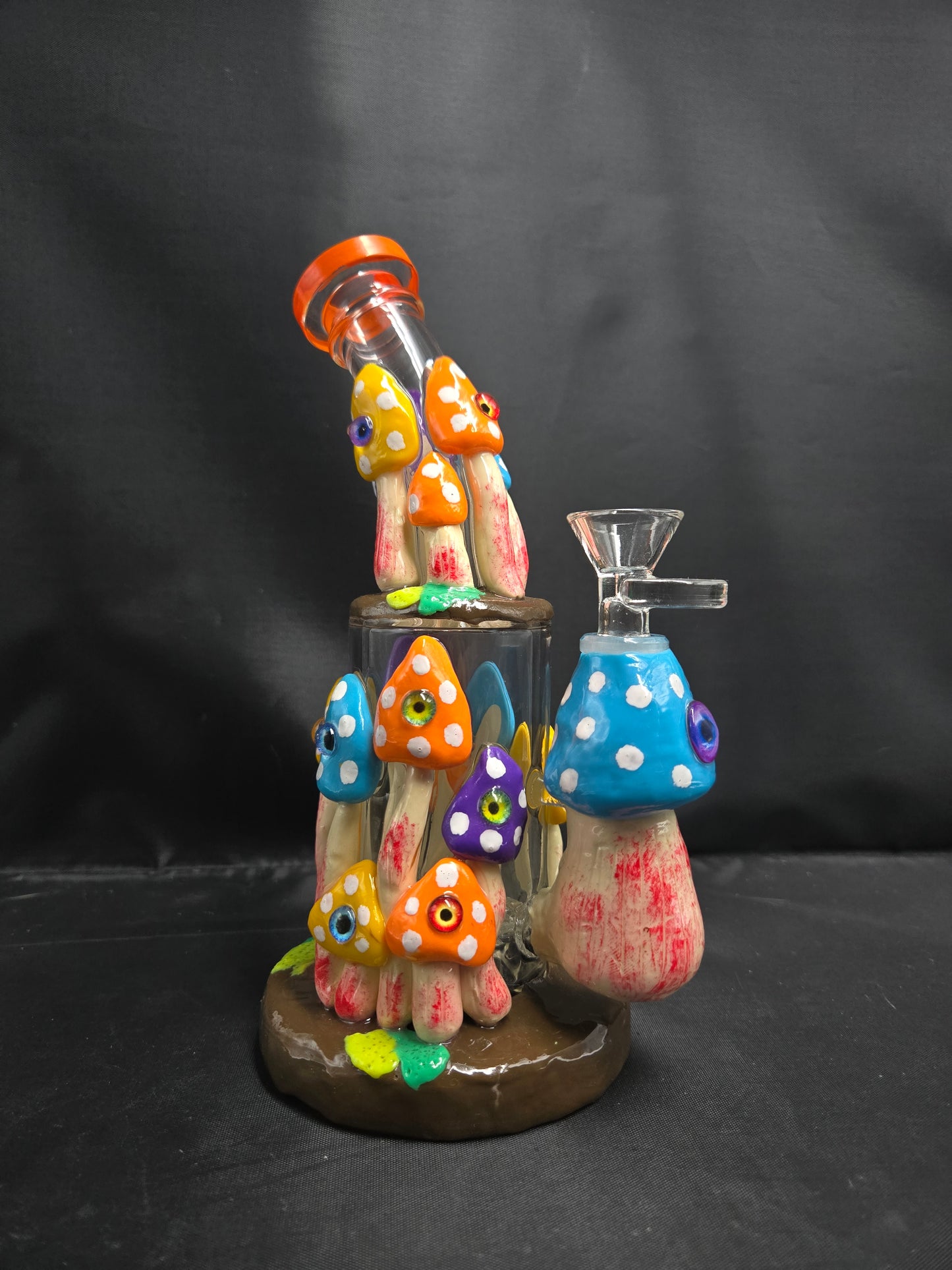 9.5" 3D Shroom Land Glow in Dark waterpipe