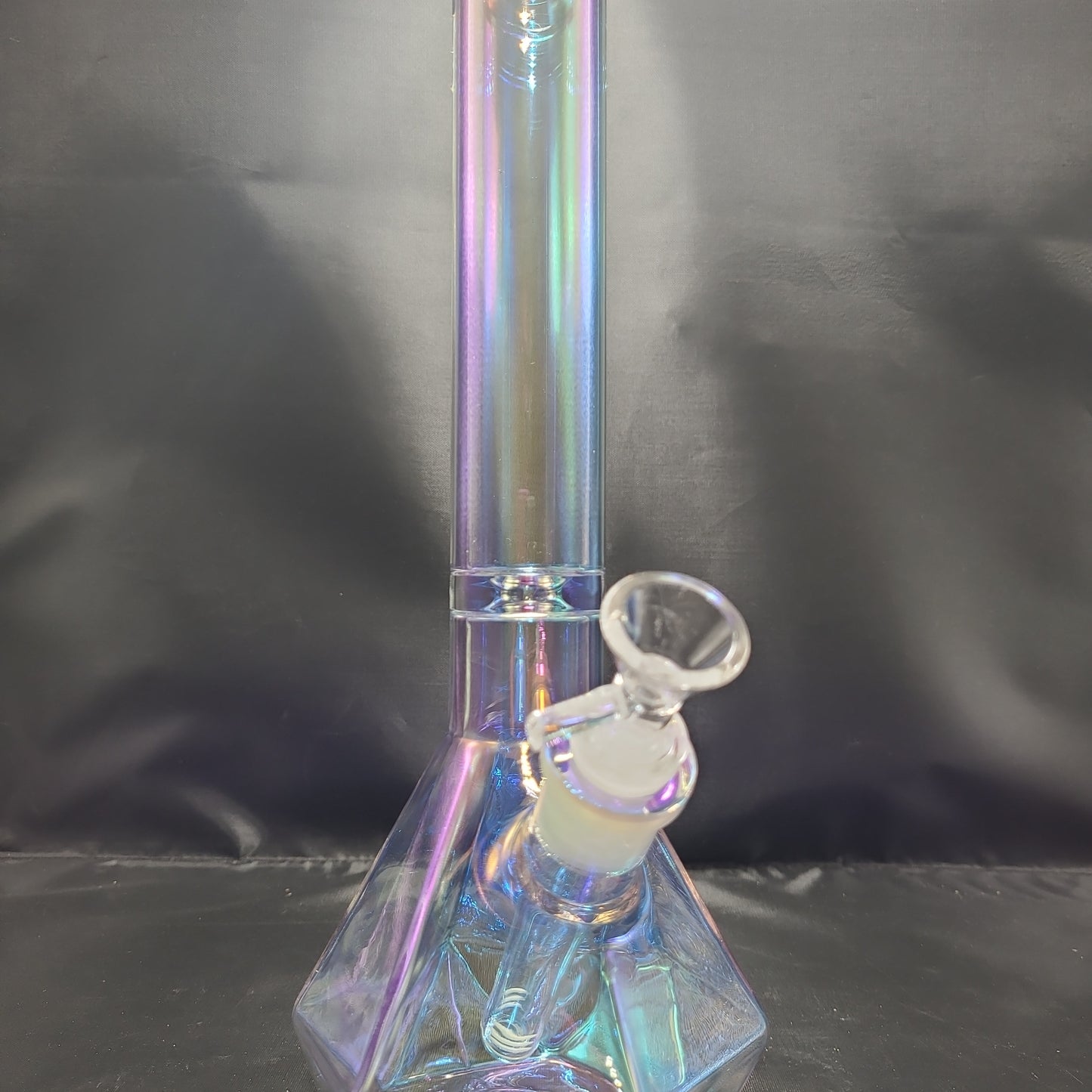 12" Irredescant Diamond Base Beaker