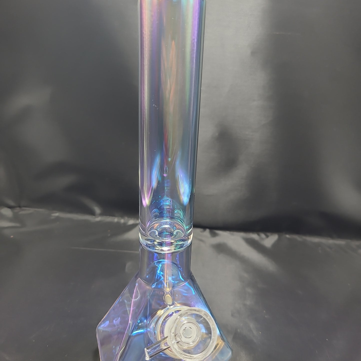 12" Irredescant Diamond Base Beaker